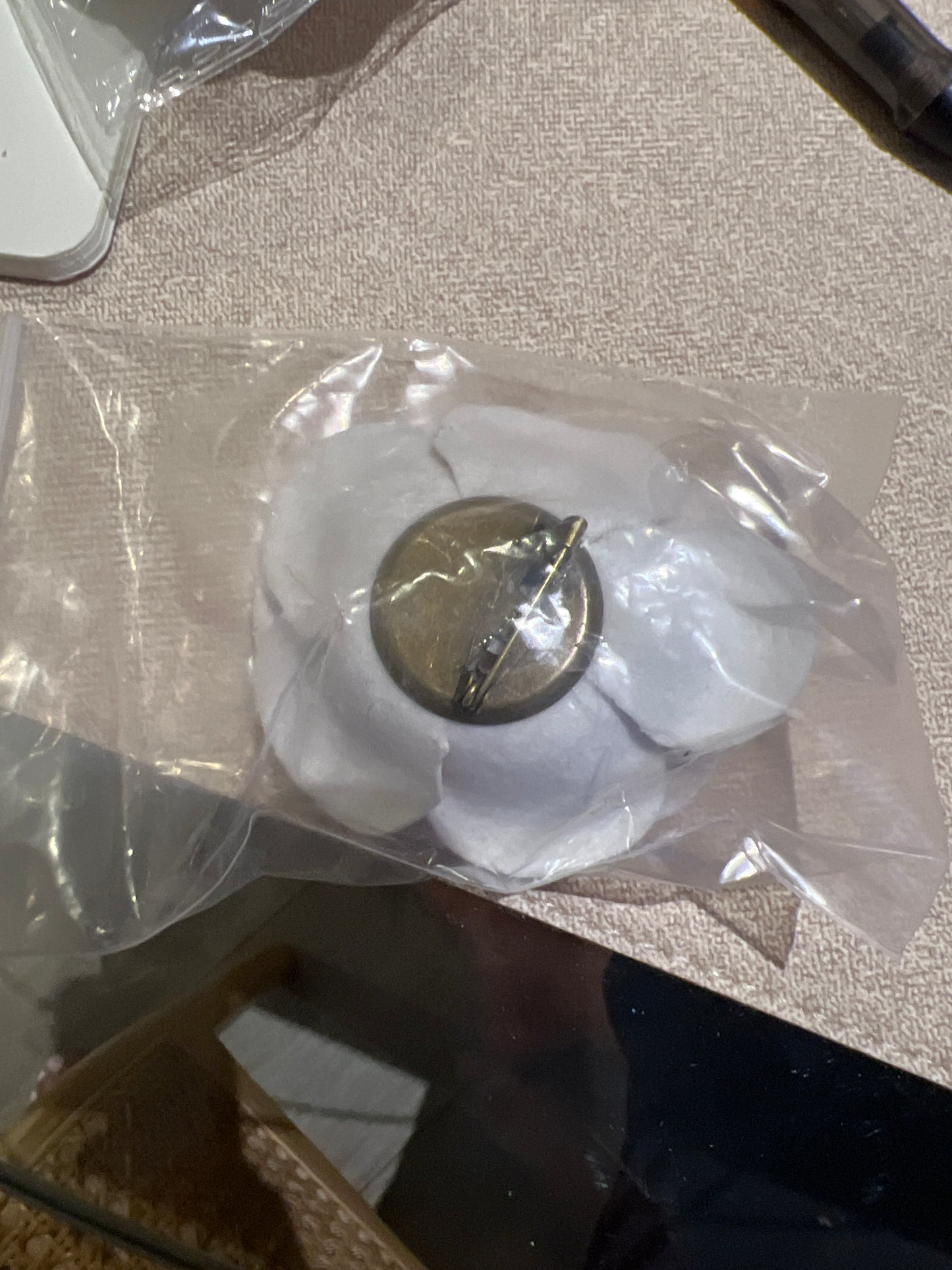 Fashion Week: flower Pins (1x)